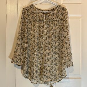 Lucky brand blue floral blouse spring size Large sheer flouncy pheasant top
